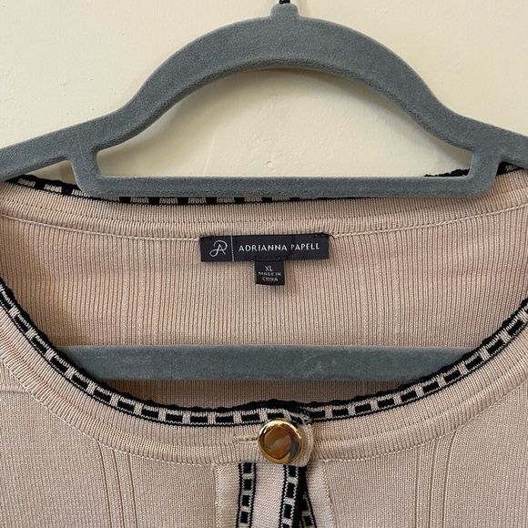 Adrianna Papell Beige Check Tipped Cardigan Contrast Black Trim & Gold Buttons - Picture 3 of 8